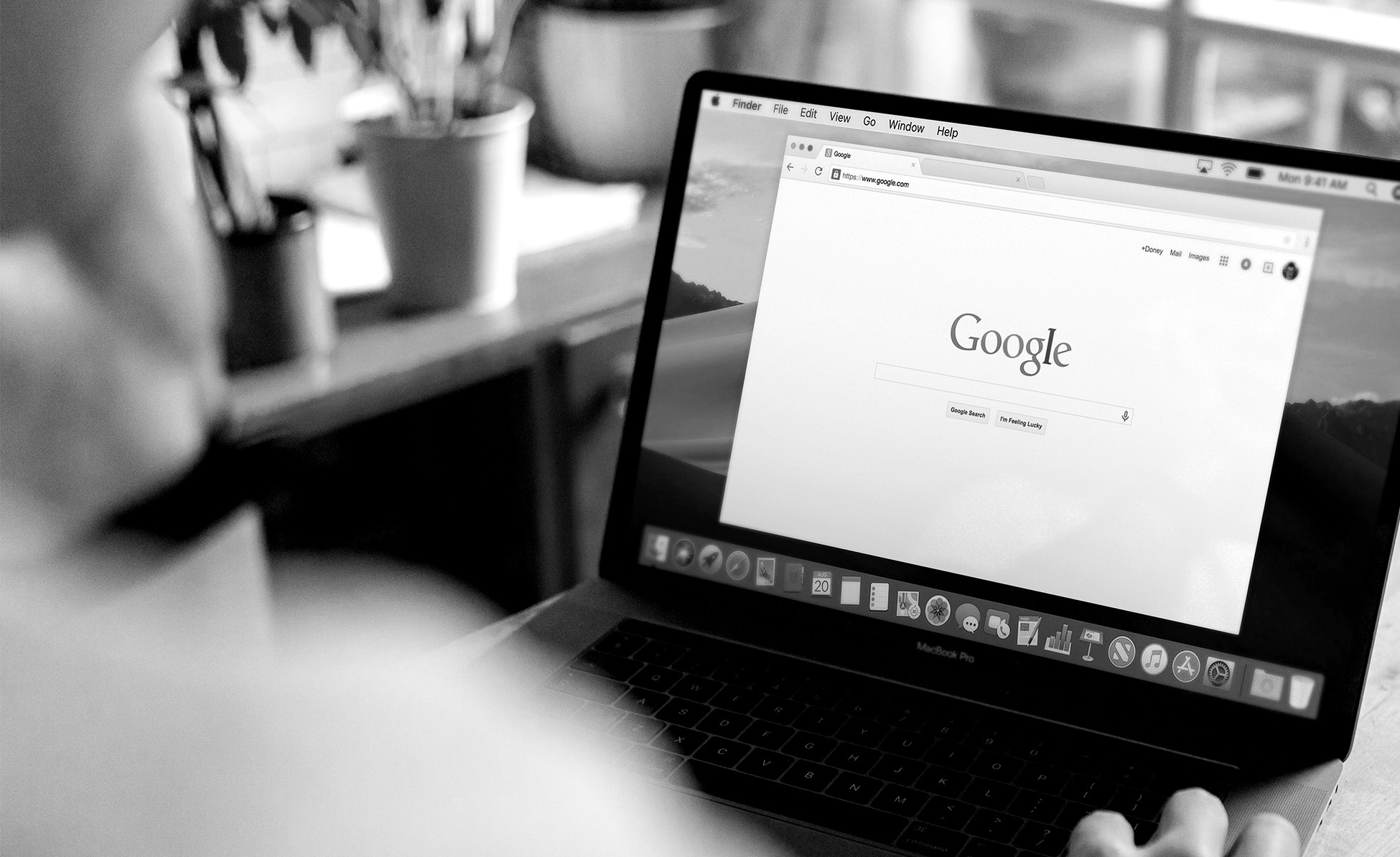 Beeld van Google zoeken in een laptop